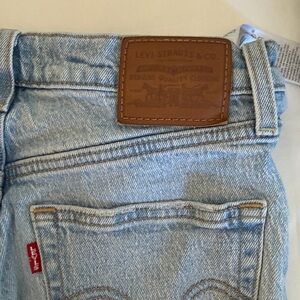 Levi Ribcage Straight Ankle Jeans